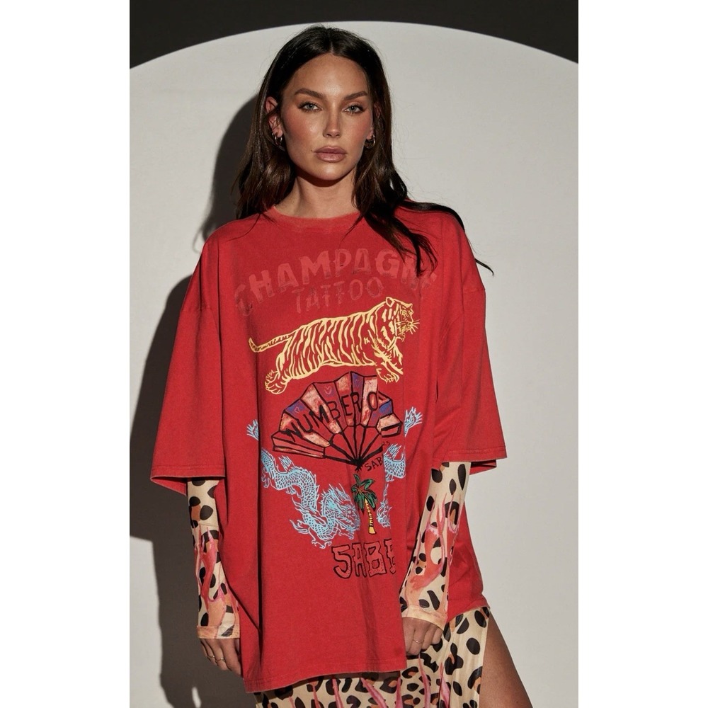 NWT Sabbi Champagne Tiger Red Cat Logo Oversized Tattoo Tee Small/s Numero Uno
